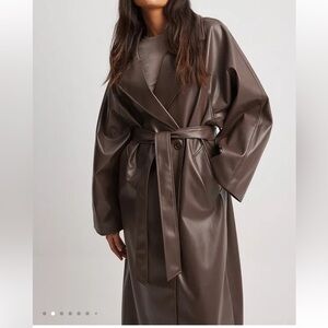 NA-KD Oversized PU Trench Coat SIZE 34